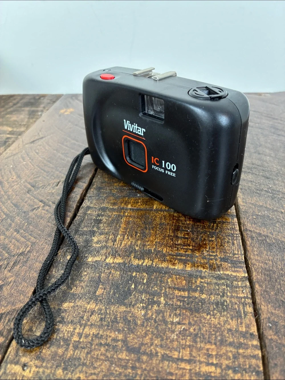 Vivitar ic 100